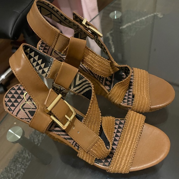 Brown Espadrilles - Picture 3 of 8